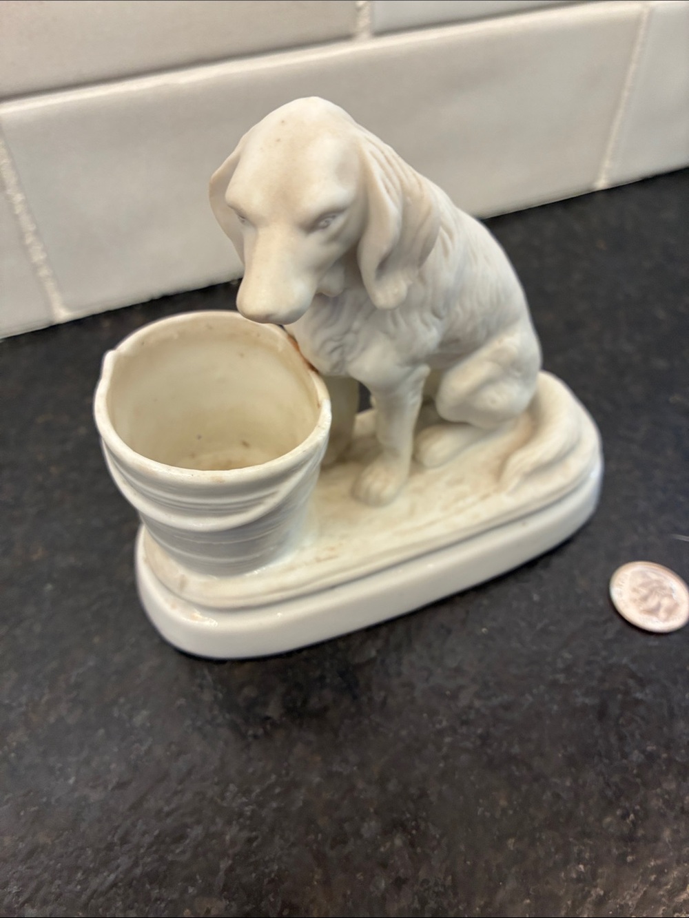 White Ceramic Dog Figurine Parian?  Setter with bucket. - Picture 3 of 6